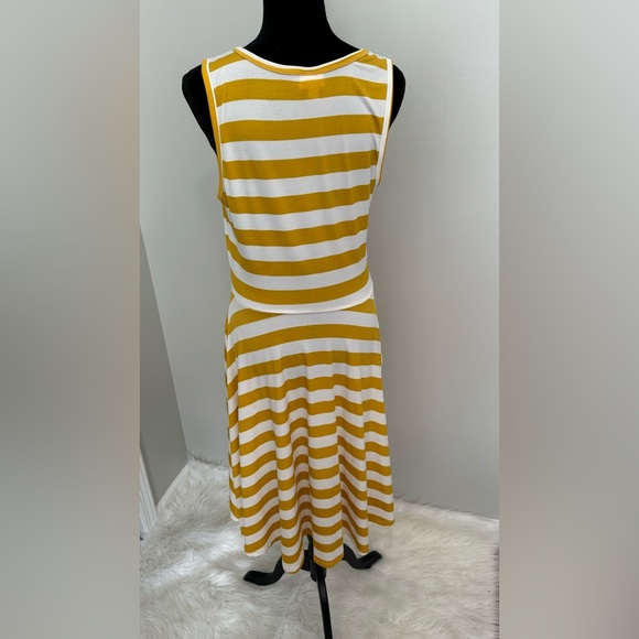 LulaRoe Nicki Dress - Picture 3 of 5